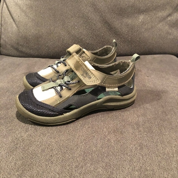 Oshkosh toddler boys ever play sandals size 9 - Picture 1 of 9